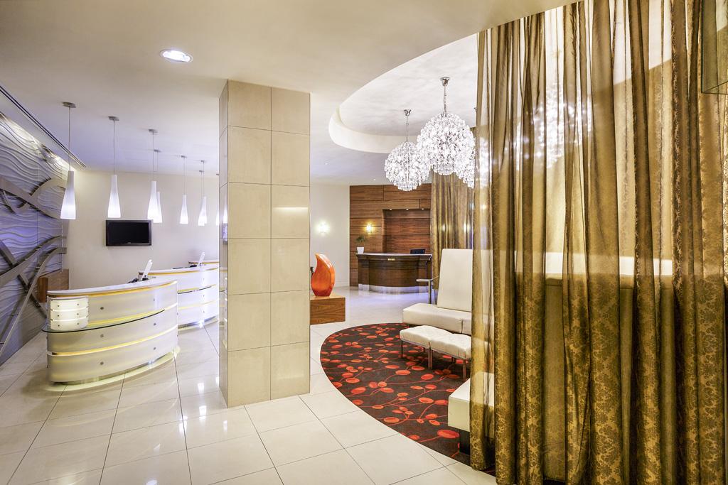 Novotel Christchurch Cathedral Square Экстерьер фото