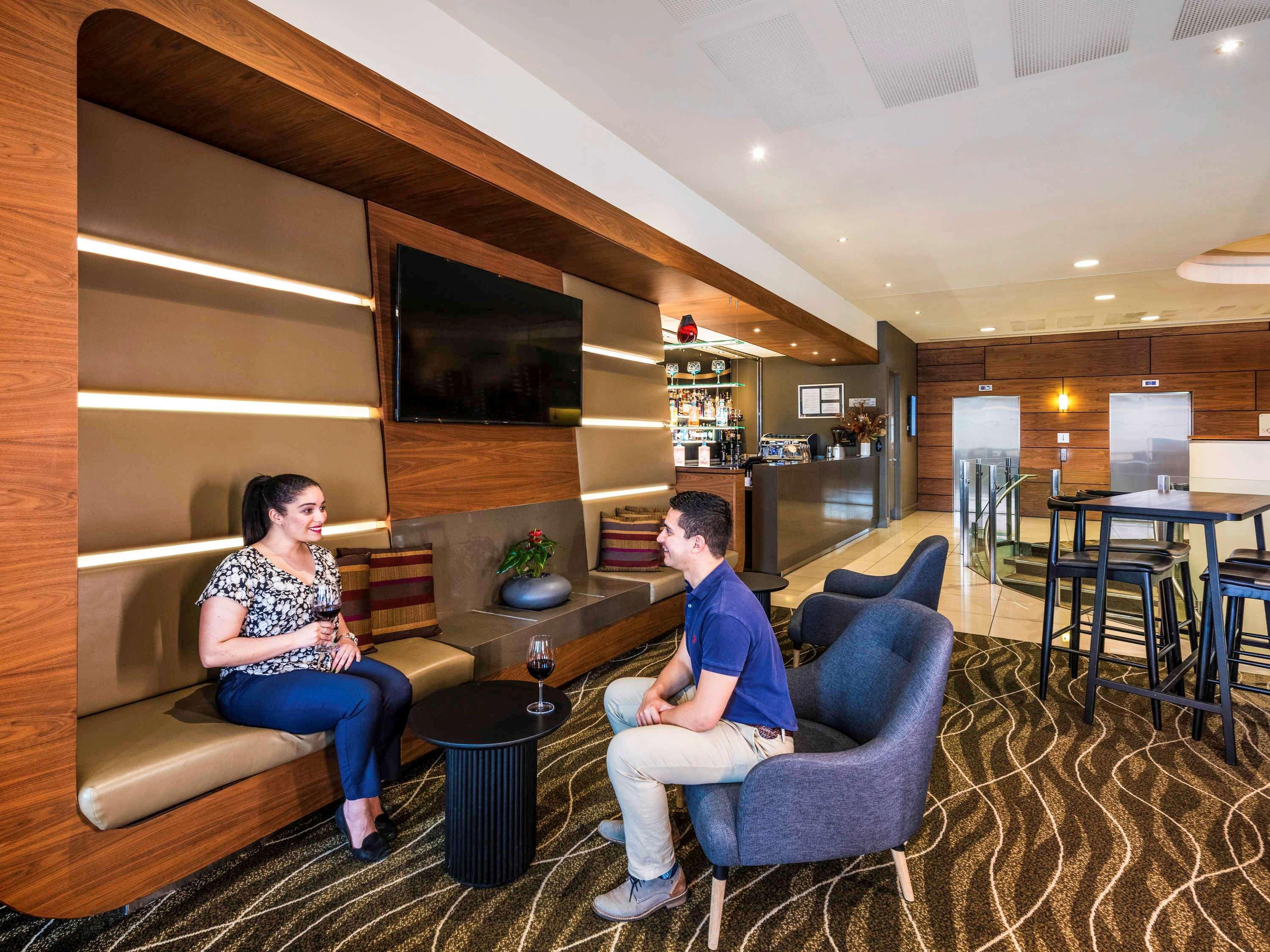 Novotel Christchurch Cathedral Square Экстерьер фото