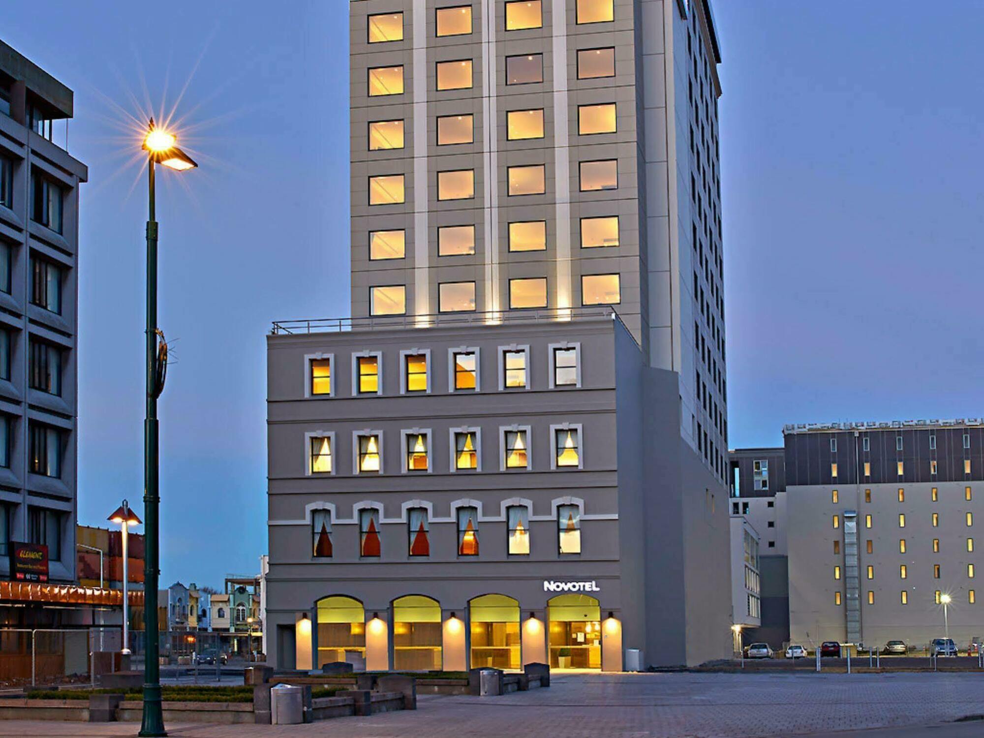 Novotel Christchurch Cathedral Square Экстерьер фото